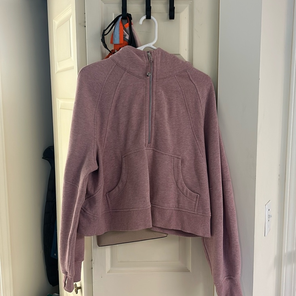 Lululemon cropped half vip